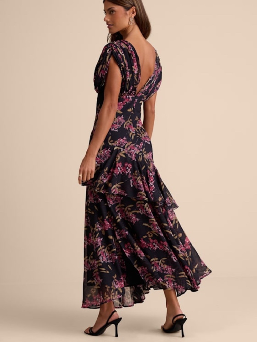 Lulus Wrenna Black Floral Gathered Tiered Maxi Dress - Size M